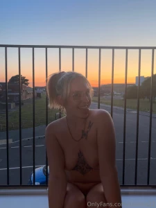 A walker saw me from the balcony part 1