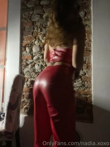 Outfit rosso in pelle in arrivo anche i fabric sound pesche ne abbiamo part 2