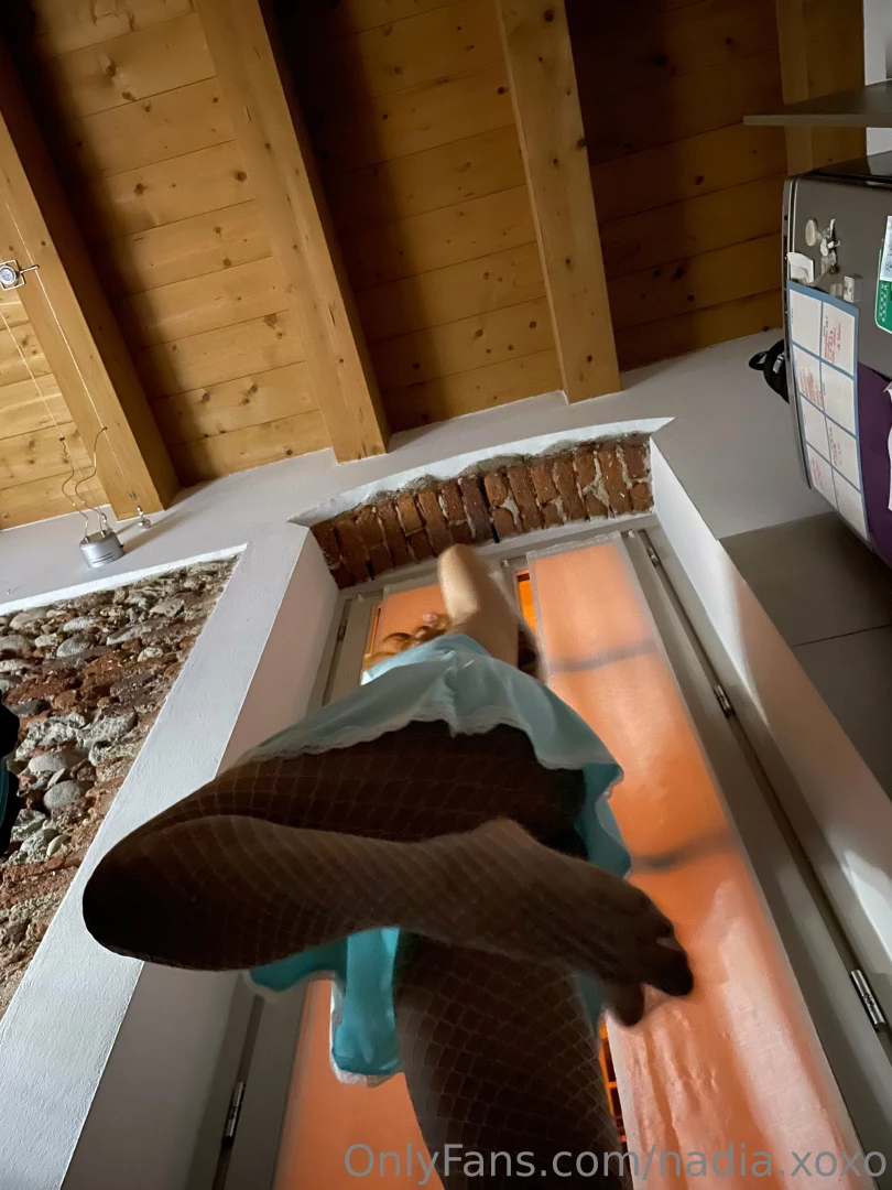 Alice nel paese delle meraviglie ti pesta con veemenza part 2 