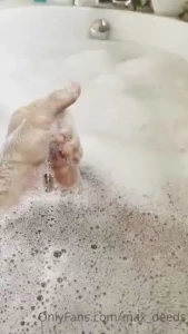 Who s guna join me and give this a clean