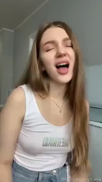 Listen to my beautiful voice and enjoy these wonderful moments 