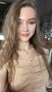 Even more videos with the front camera i look at the phone as in a