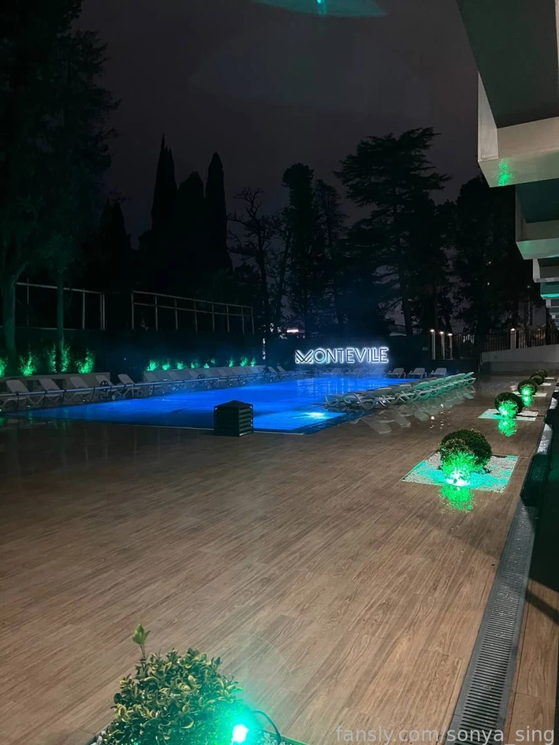 I like to go out in the evening or at night when no one is there i 