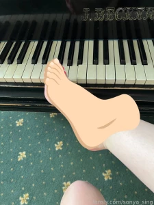 Let s talk about something that s very important to me - my feet they part 1