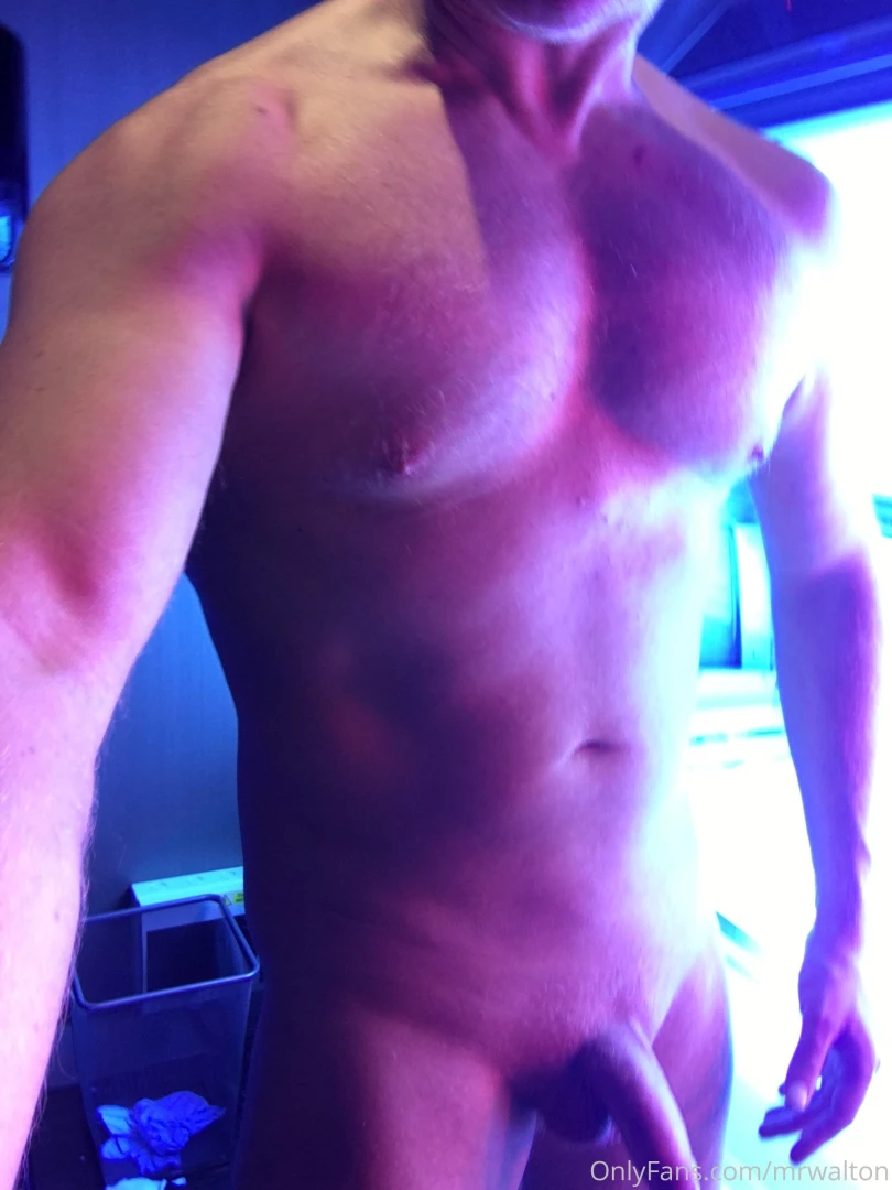 Saying goodnight with a sunbed photo dump part 9 