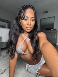 She be the bad bish in silver but i think there s missing can you