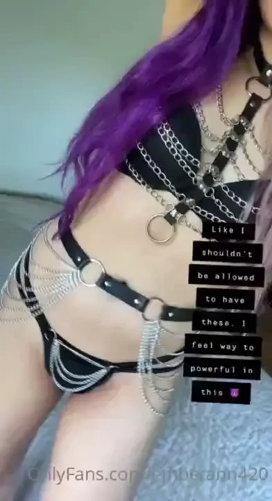 Vibin in my chains 