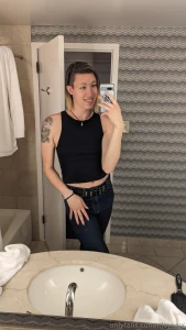 27th birthday today woke up in a nice hotel after an amazing night so part 3