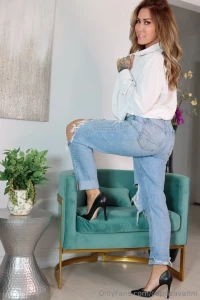 Dare to have a seat i ll be gentle at first then you ll beg me not to part 2