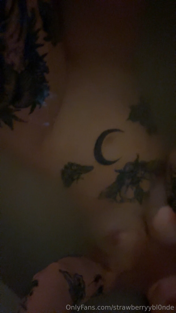 Strawberryybl0nde part 3 