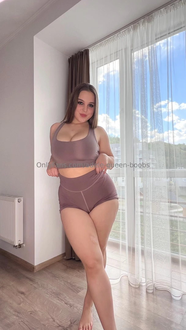 How do you like my t-shirt a little small isn t it maybe i should try 