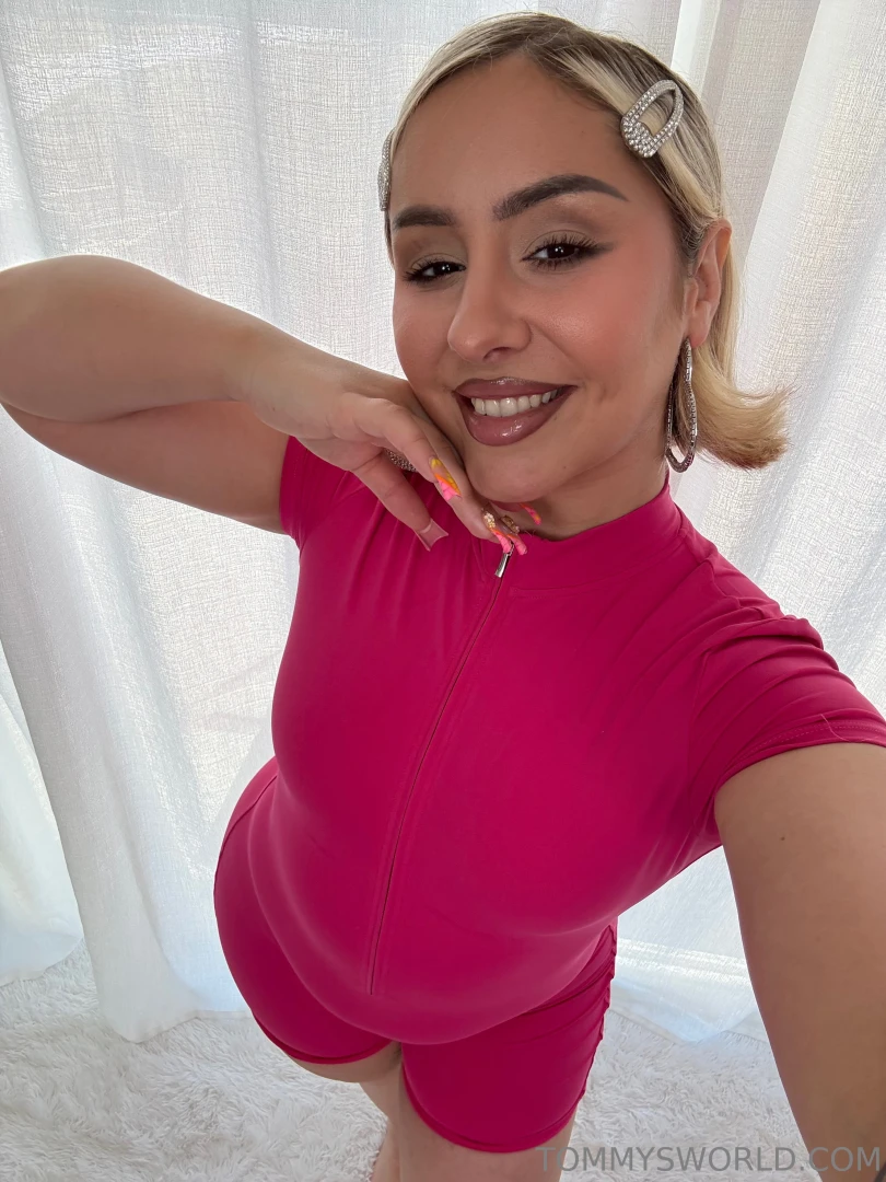 My lips look pretty especially when they re wrapped around a cock part 1 