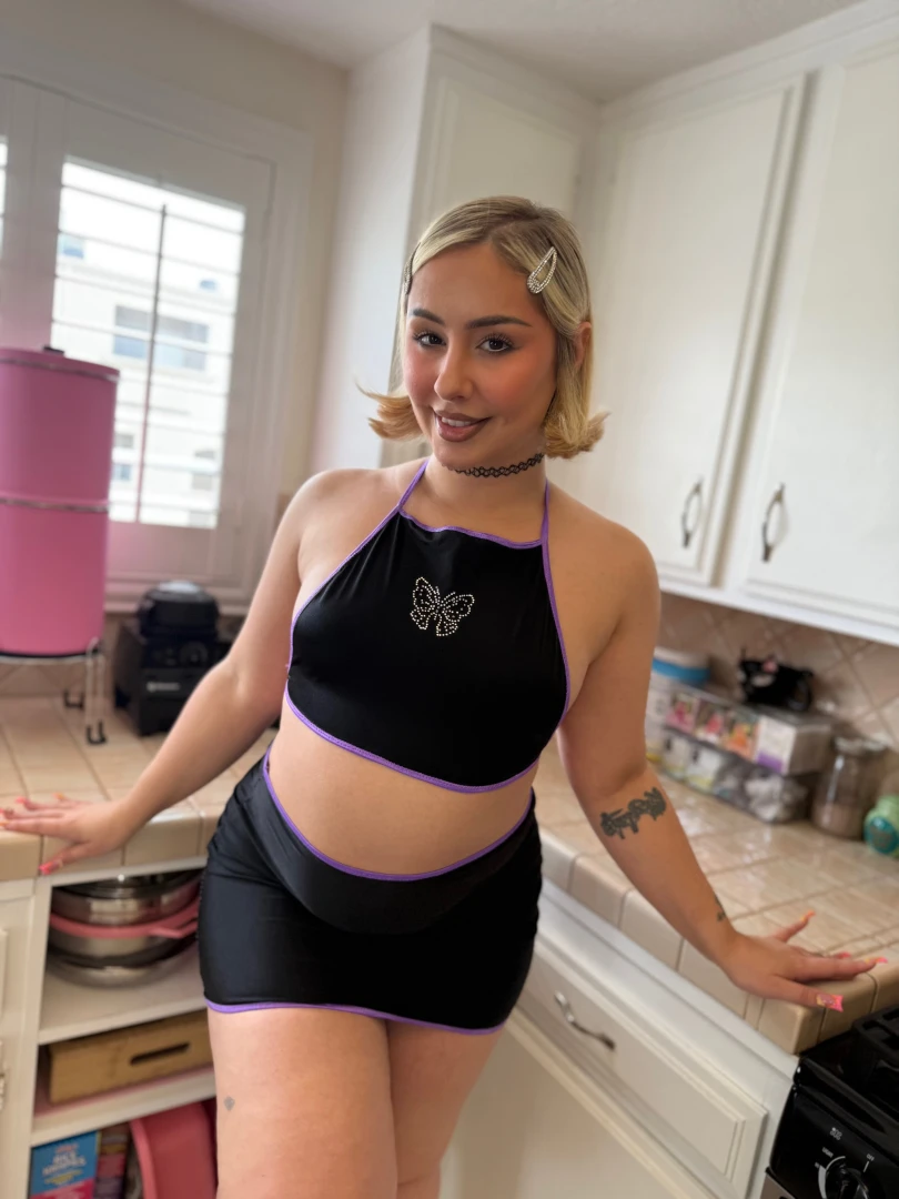 How about we fuck on the kitchen counter part 1 