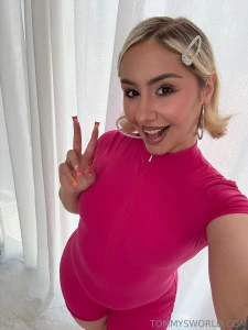 How many dicks do you want tonight me