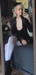 Here are some preview photos for this months elf set the rest of the part 8