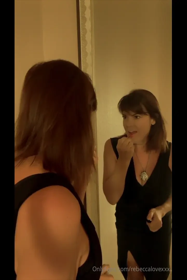 I made a custom video where jamie lee curtis danced in true lies 1994 