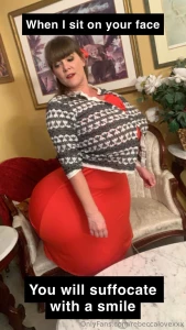 Meme monday when i sit on your face you will with a smile