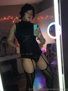 Did a commission and felt very sexy in the requested outfit so thought part 1