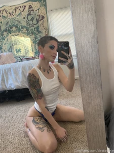 It s giving androgynous vibes