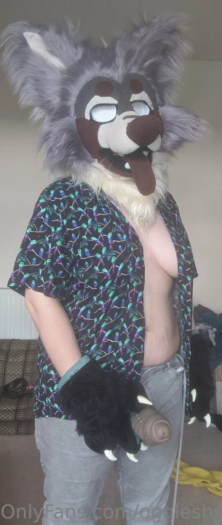 For christmas i would love some sneaky donations if you ve donated dm 