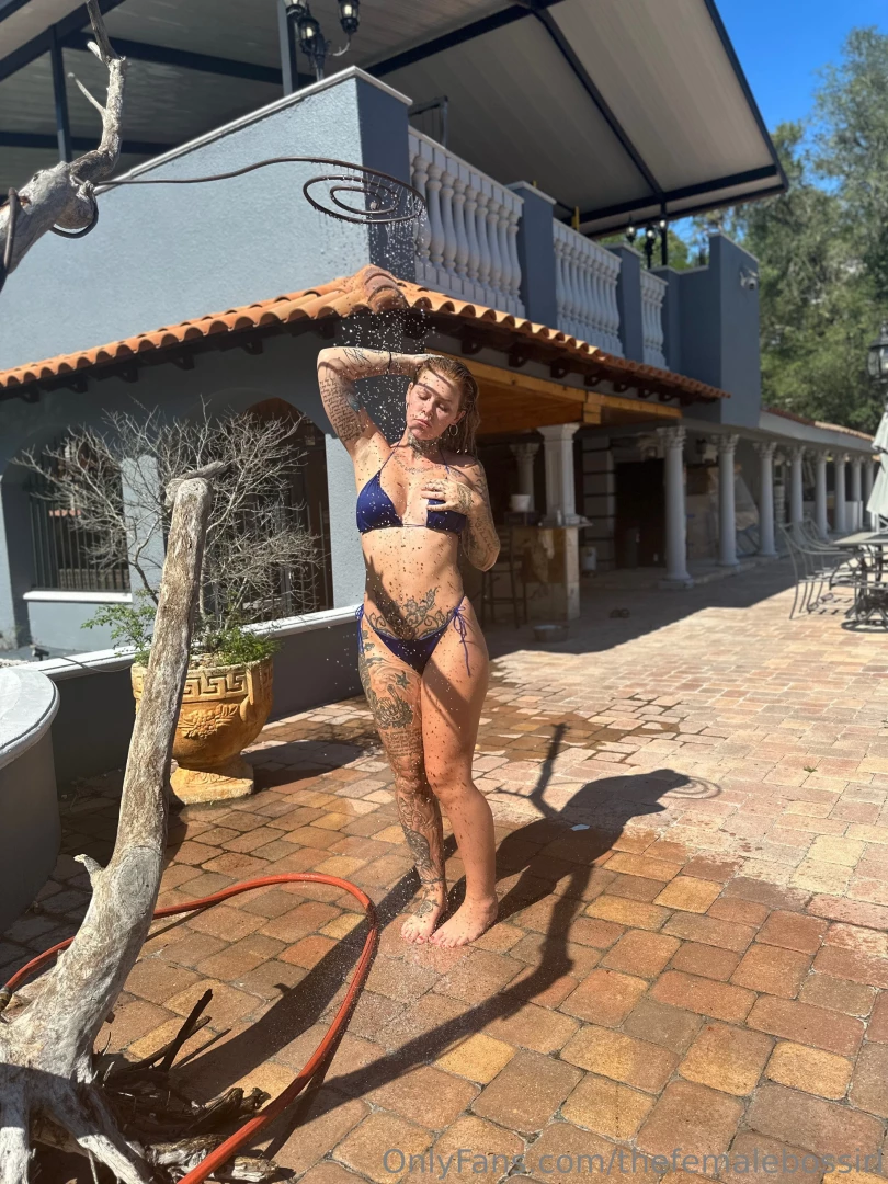 Do you think you could take my bra off in under 5 seconds part 38 