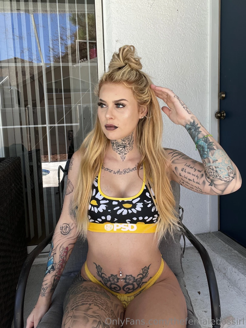 Flirtatious vibes with no strings attached 