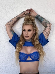 I know guys love big boobs but small ones need love too part 11