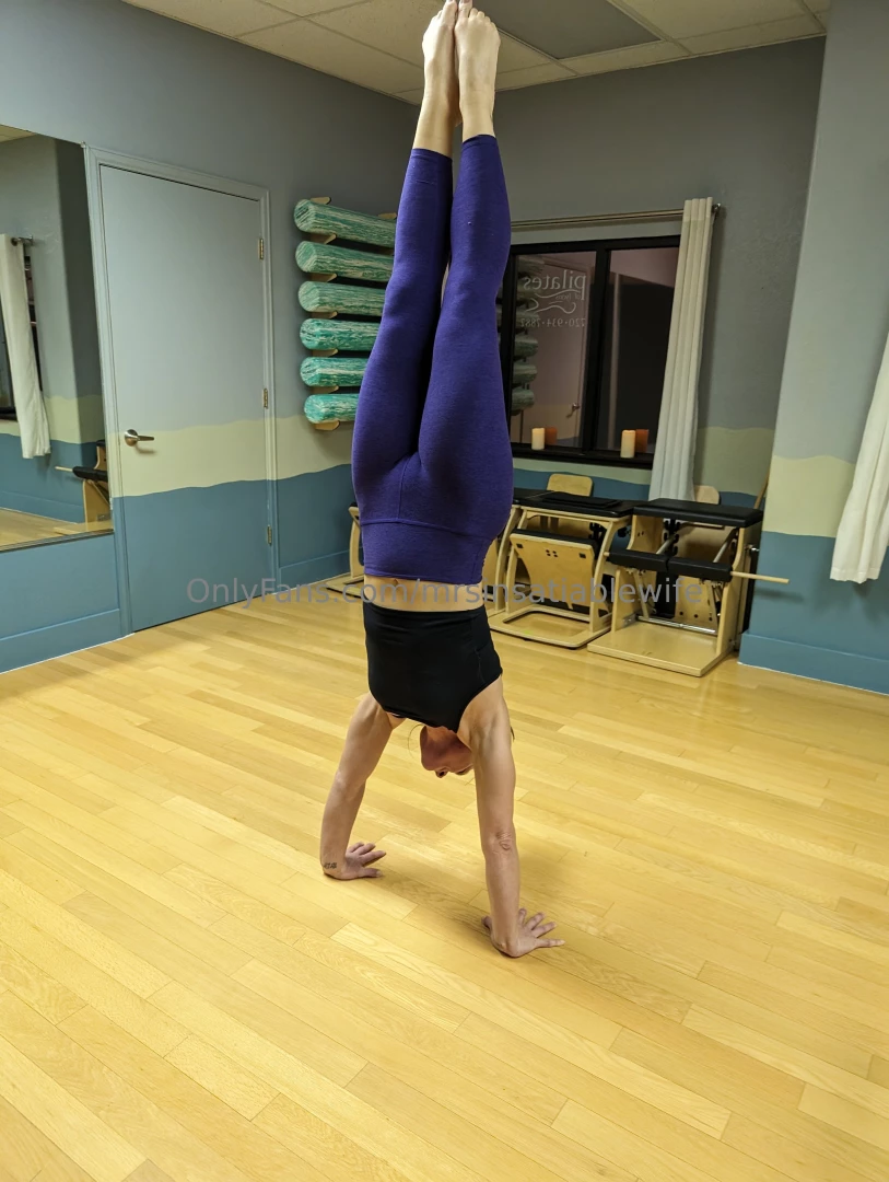 I just put up a huge photoset from this session on my vip page part 5 