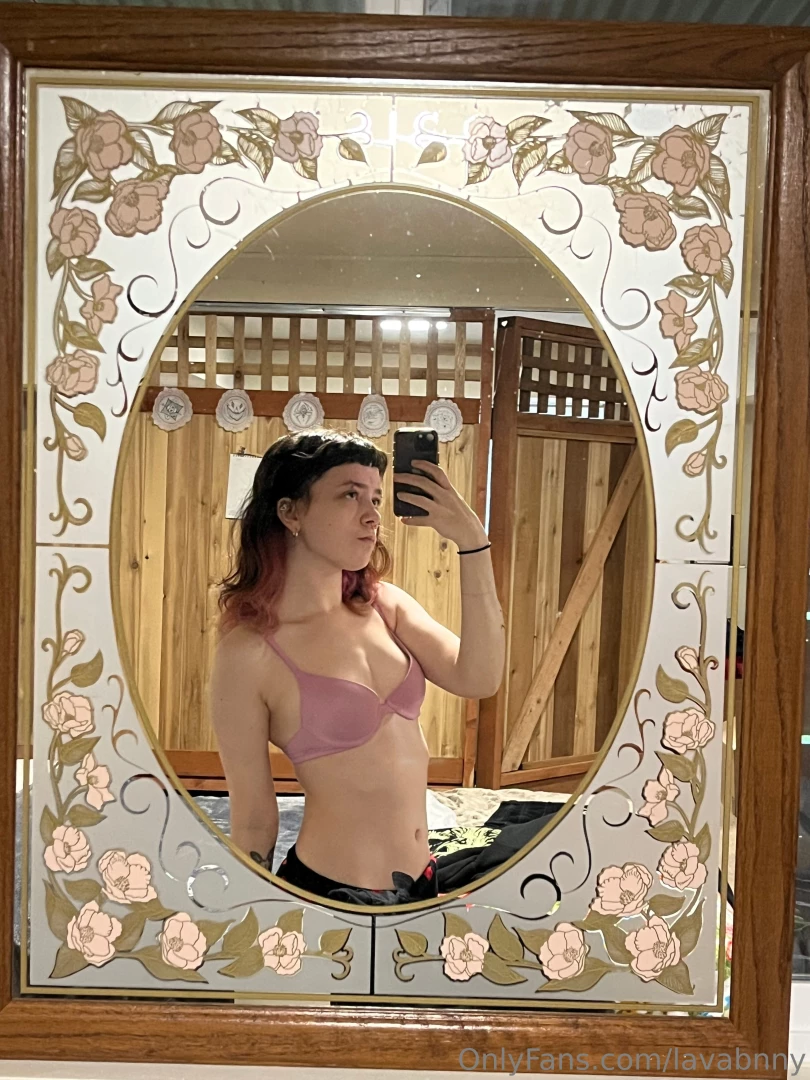 Isnt my mirror pretty 