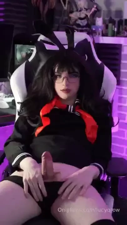 You can t play on your pc unless you make me cum 