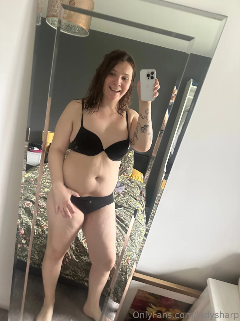 Been on a new diet this year lost 5kg already how d i look part 2 