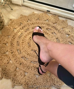 Footfetishdom part 17