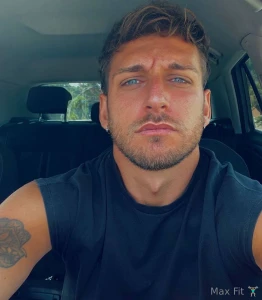 Andreaa9466 andreaa9466 follow my sexy italian friend with big dick