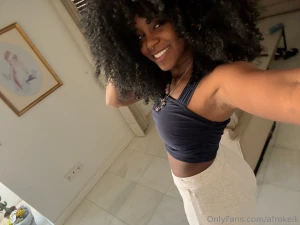 Here s the deal i m home cozy maybe a little too flirty for my own