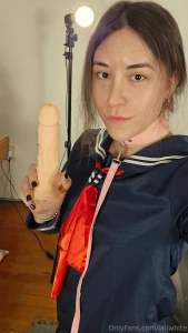 Oh look i got a toy for the new year part 1