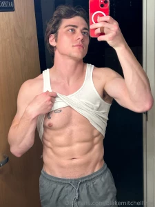 Hard work pays off abs on point