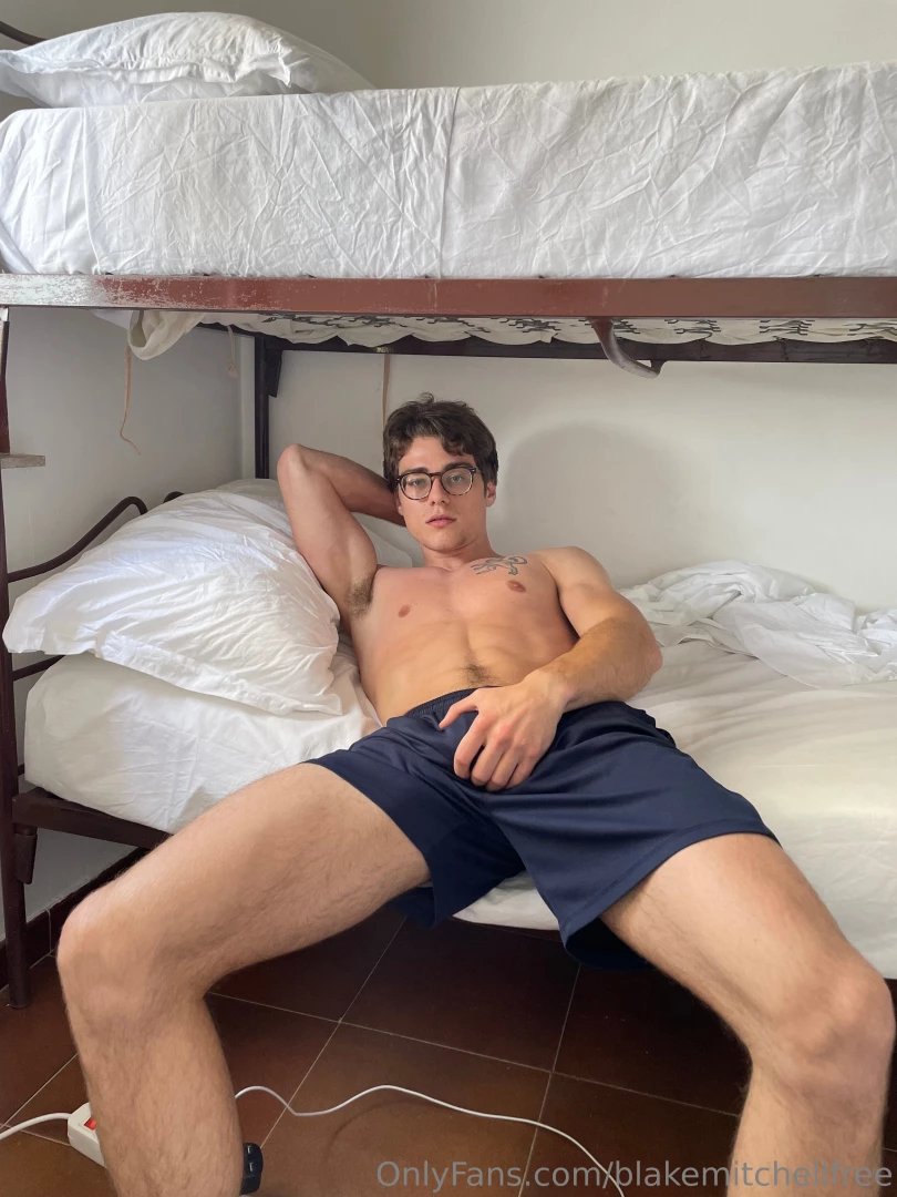 What are you staring at get to work and start sucking 