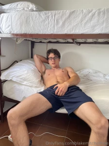 What are you staring at get to work and start sucking