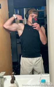 Just flexing my way into your thoughts