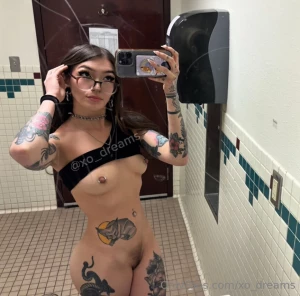 College slut check both my storys on here shark week is hitting hard part 1