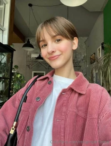 Your home girl mercy_m she is waiting for you for a deep conversation part 689