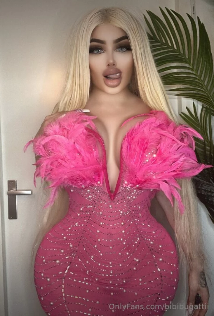 Careful staring too long might make you fall for me 