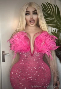 Careful staring too long might make you fall for me