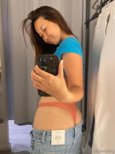 My ass can barely fit in the jeans part 1