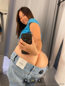 My ass can barely fit in the jeans part 2