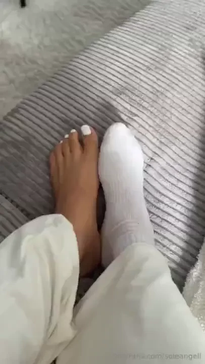 Who wants to remove my sock and massage my nbsp feet nbsp 