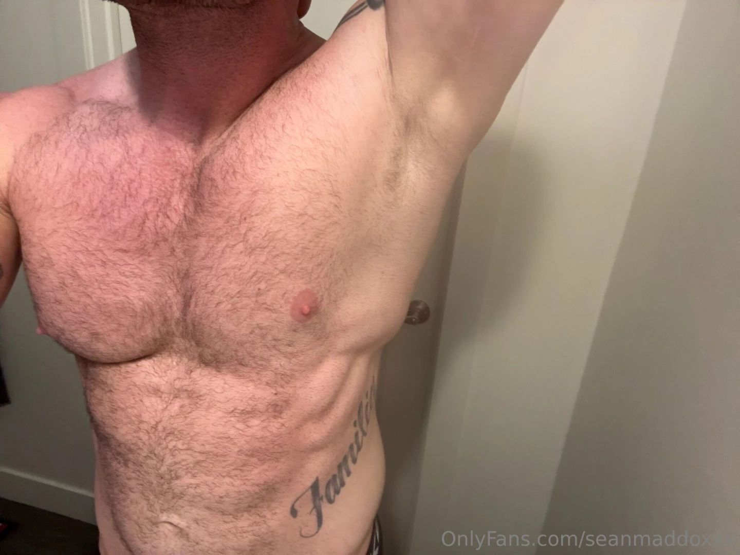 Pits chest or abs what to worship first 