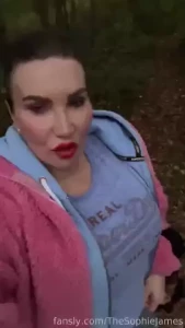 Hello fansly this is what i came here for you catch me in the park