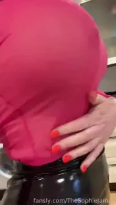 Pink to make the boys wink gone a bit or should i say a lot overboard part 1