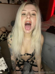 Swipe for my naughty face part 1